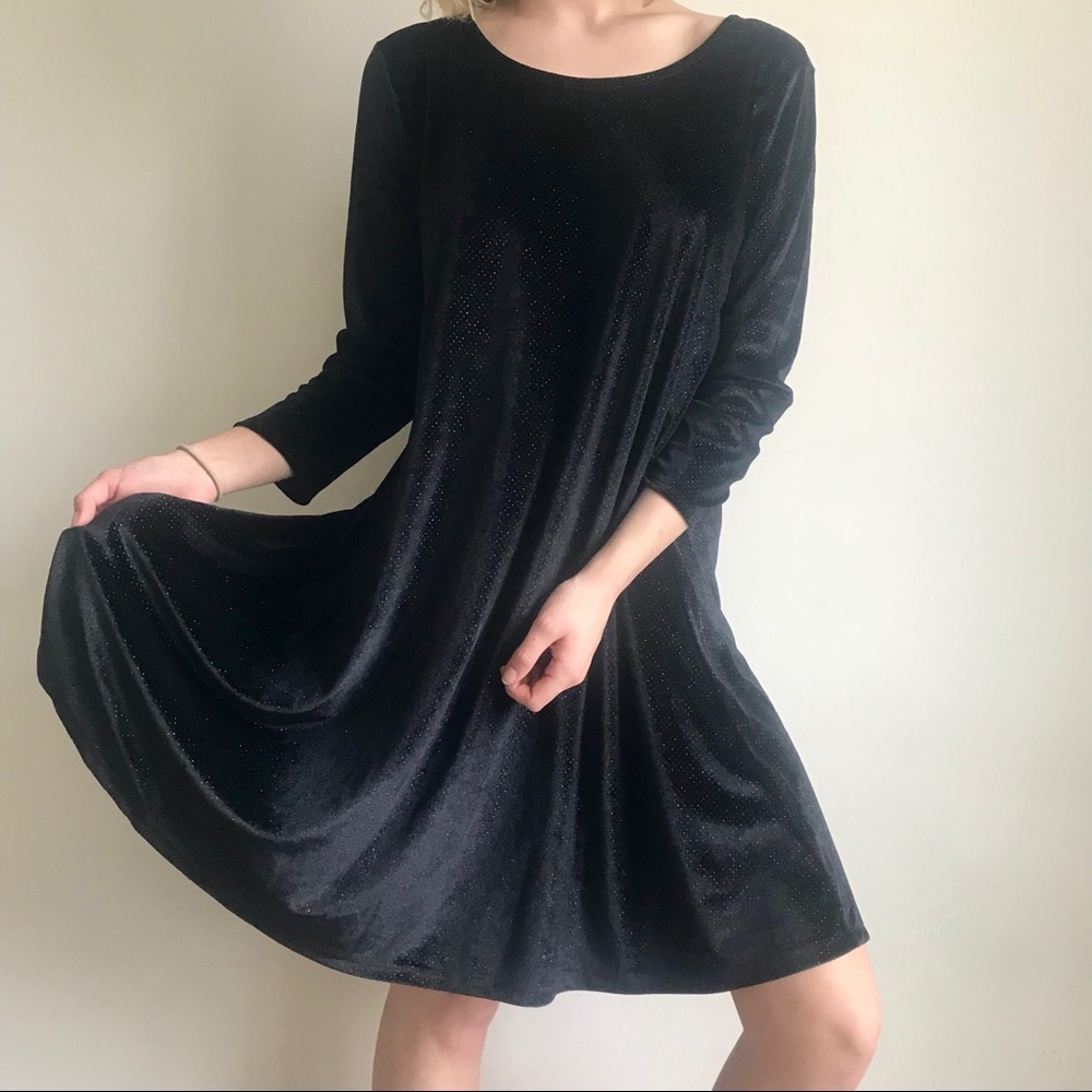 BRAND NEW Black Velvet Dress by Joan Vass
